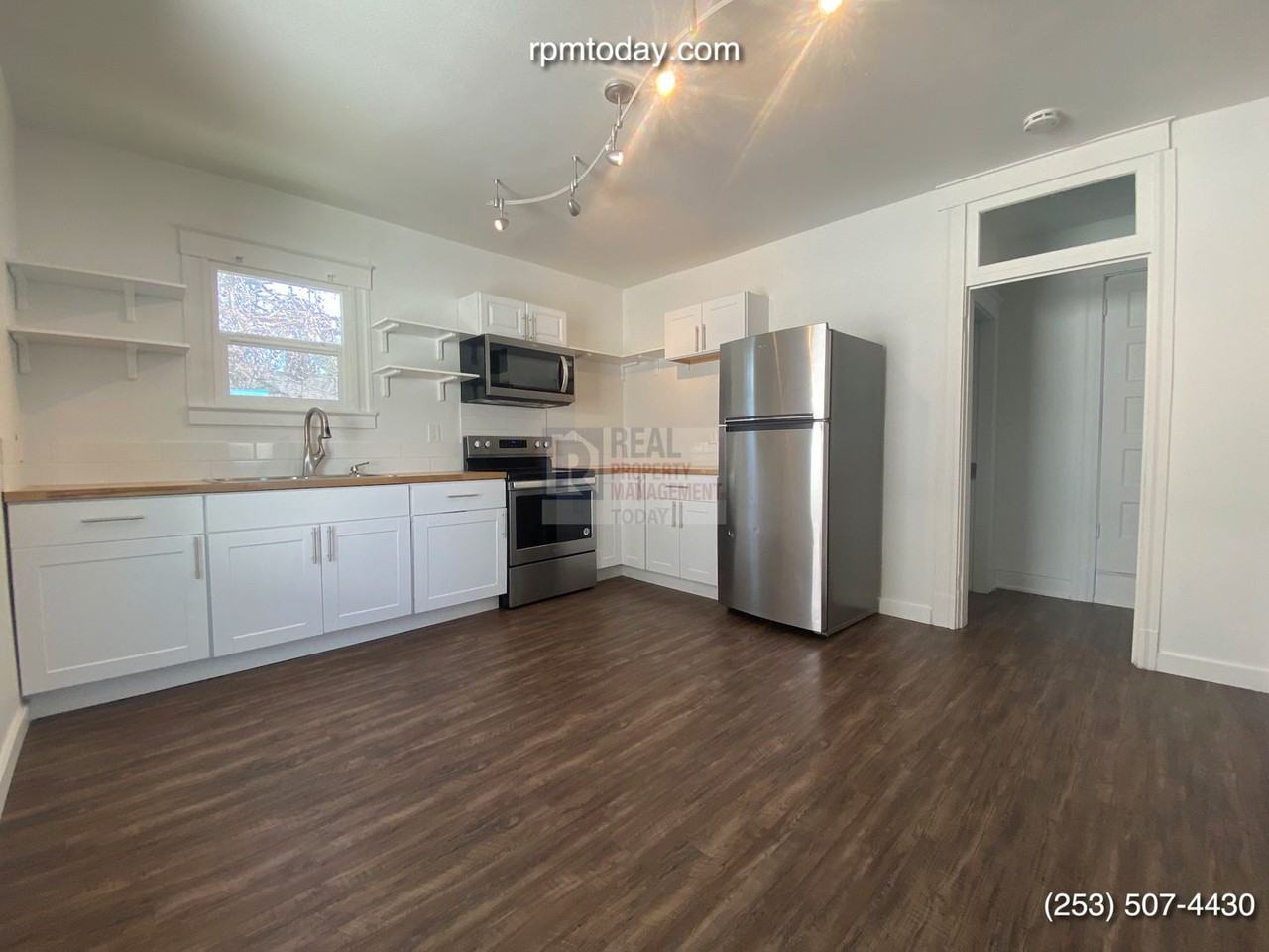 621 S Sprague Ave #B - Photo 3 of 10