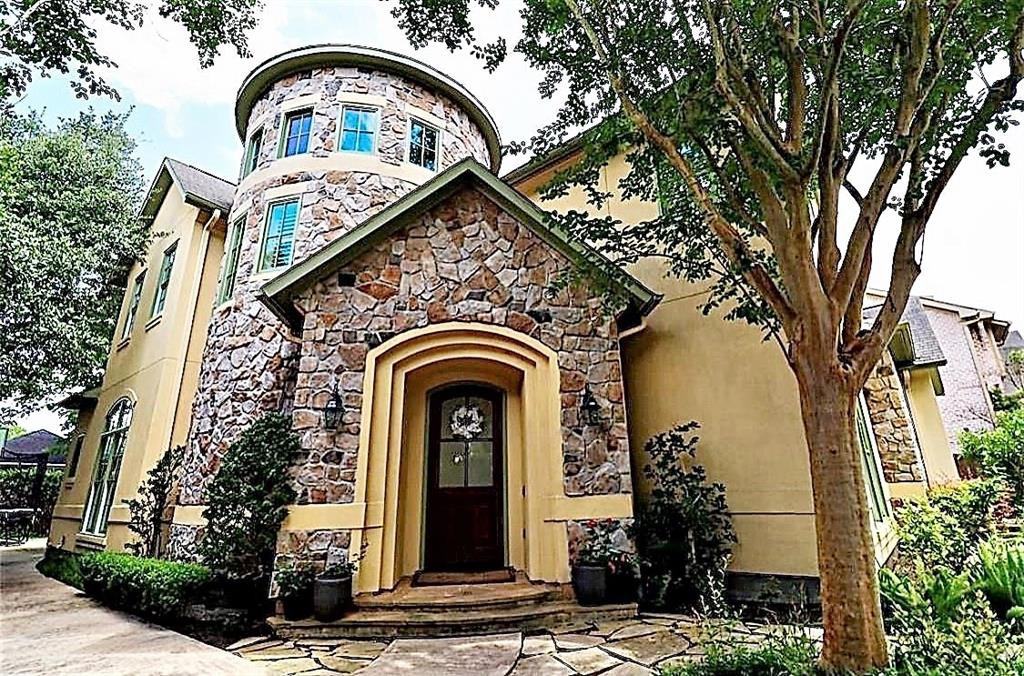 8850 Inverness Park Way - Photo 2 of 32