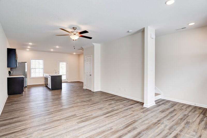 406 Bogle St - Photo 3 of 18