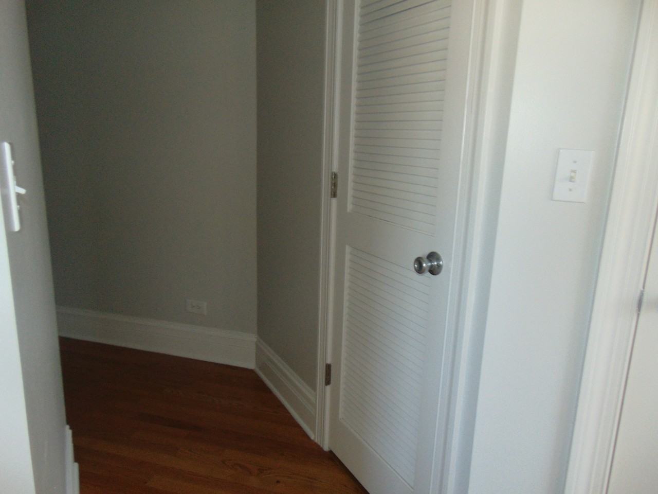 4613 South Langley Avenue #3 - Photo 7 of 28