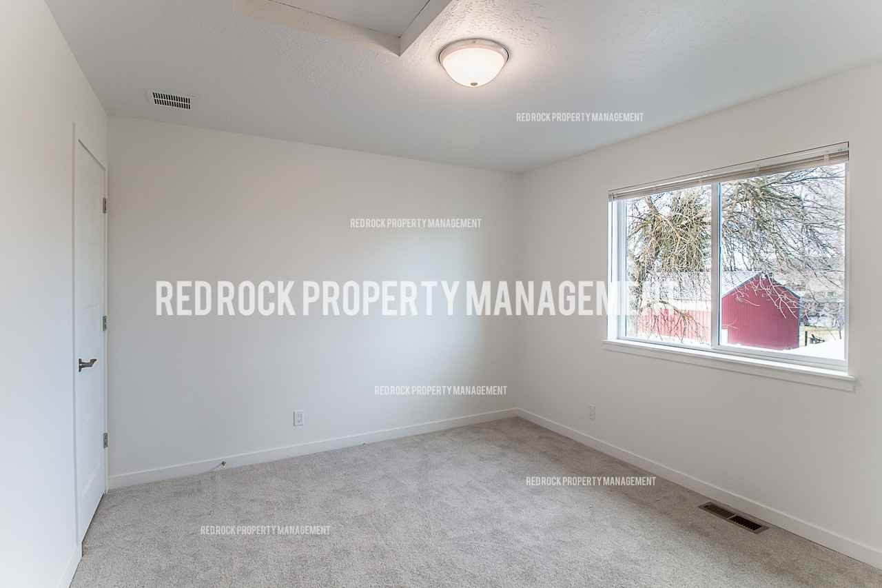 1116 N Davis Ln #1 - Photo 5 of 11