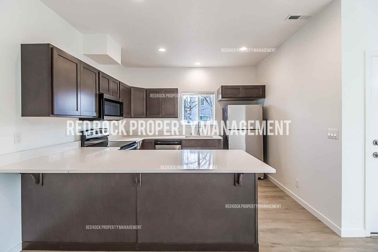 1116 N Davis Ln #1 - Photo 7 of 11