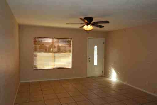 2516 E Inverness Ave - Photo 3 of 14