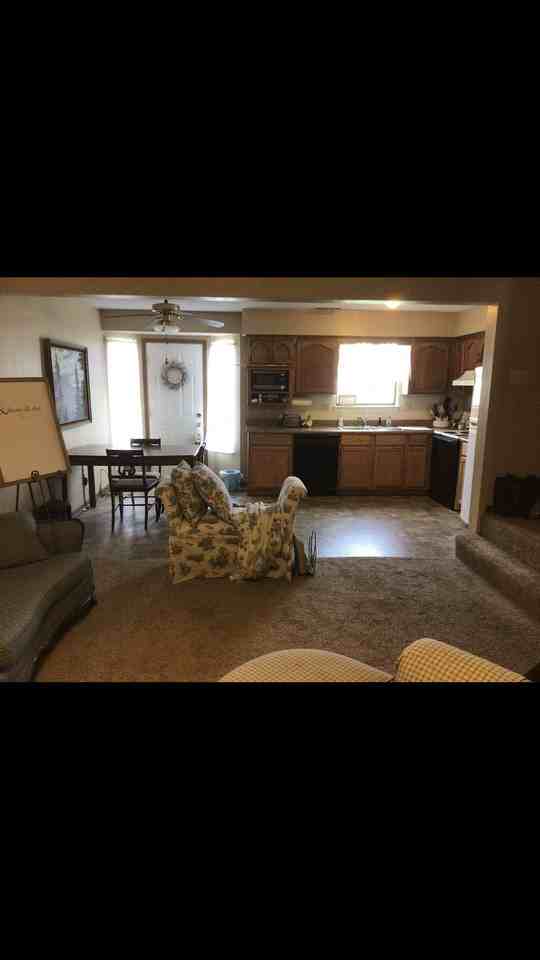 505 Northeast Brookwood Circle #B - Photo 3 of 10