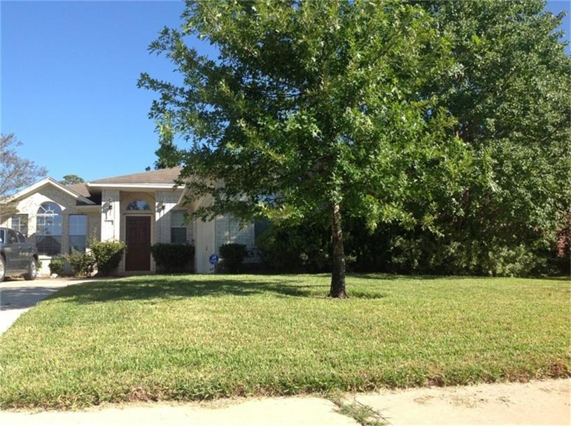 6107 Caroline Green Ct - Photo 3 of 27