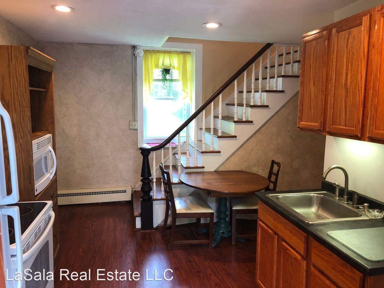 126-128 Woodruff - Photo 3 of 20