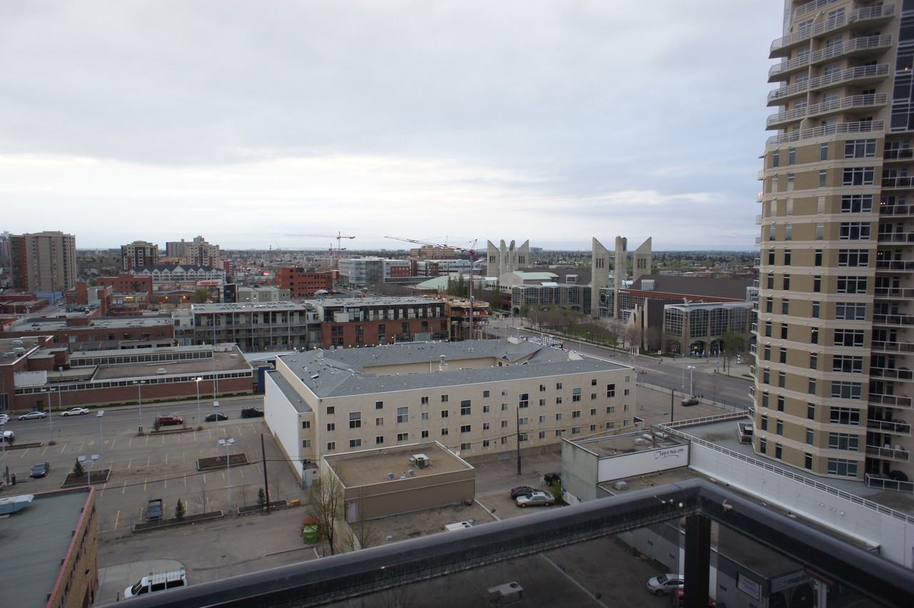 1201 105 St Nw #1201 - Photo 3 of 5