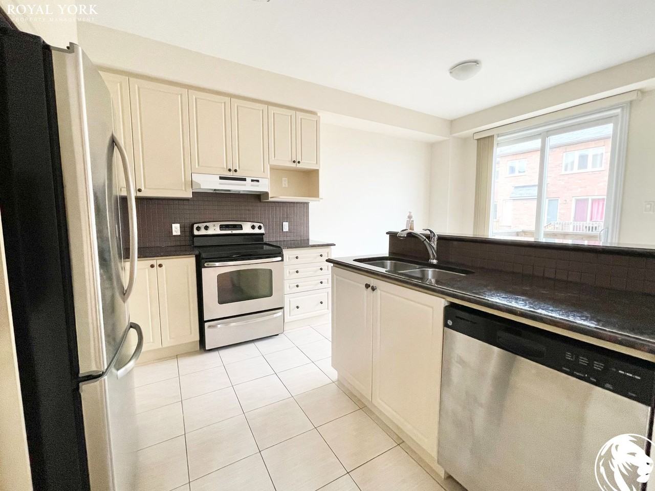 1 Merrickville Way - Photo 3 of 31