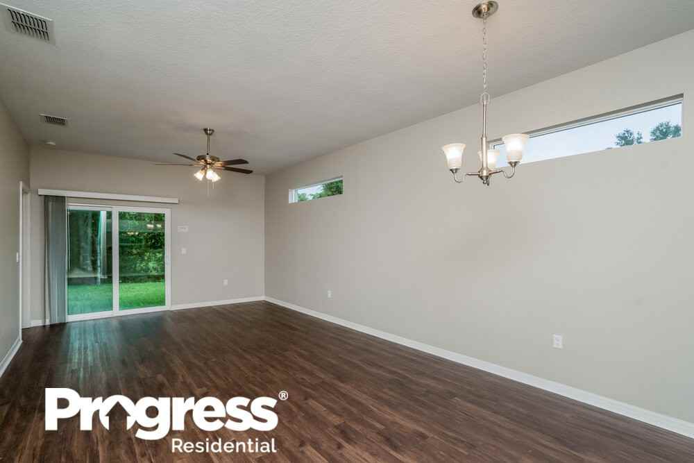 7951 Harbor Bridge Blvd - Photo 3 of 16