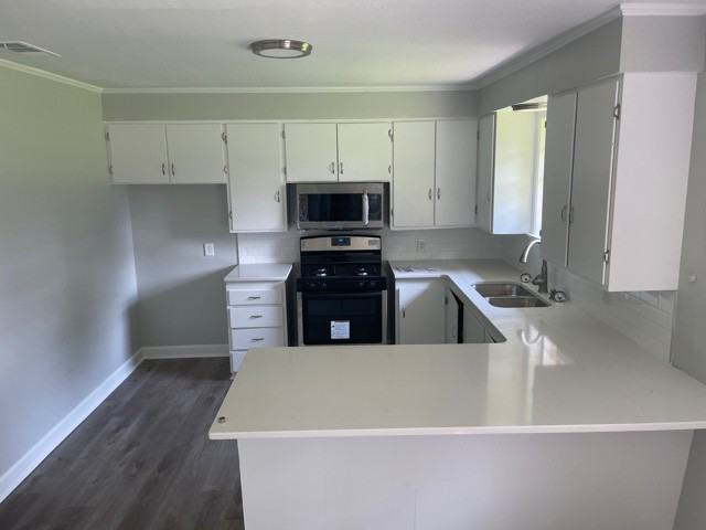 718 Pennsylvania Street - Photo 3 of 11