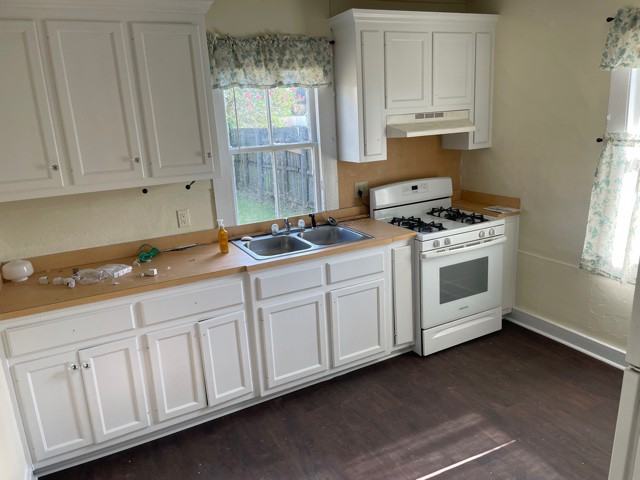 1103 East Main Street - Photo 2 of 8