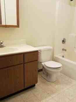 302 Parkway Dr #3 - Photo 5 of 7