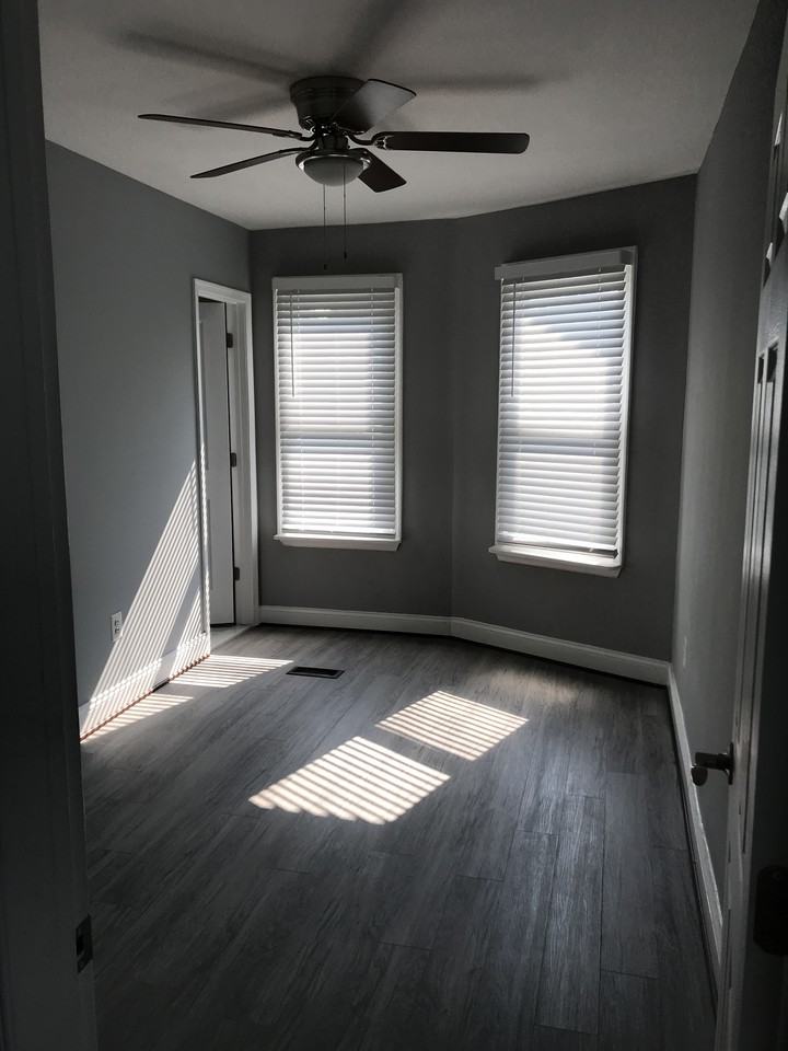 5324 Ready Avenue - Photo 4 of 9