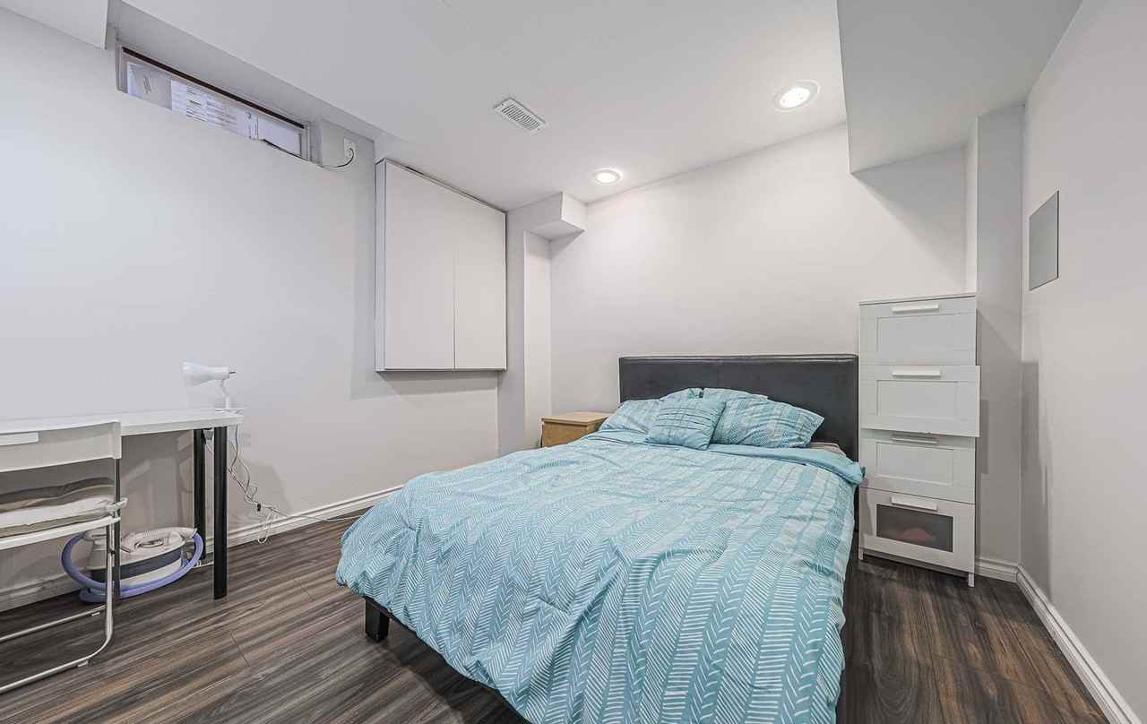 448 Conley St - Photo 2 of 4