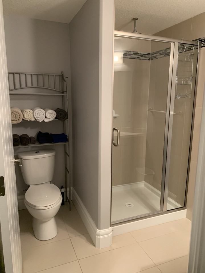 128 MaCrae Place - Photo 3 of 9