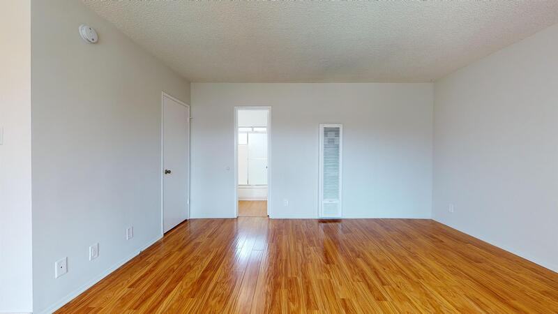 1311 Venice Blvd - Photo 3 of 14