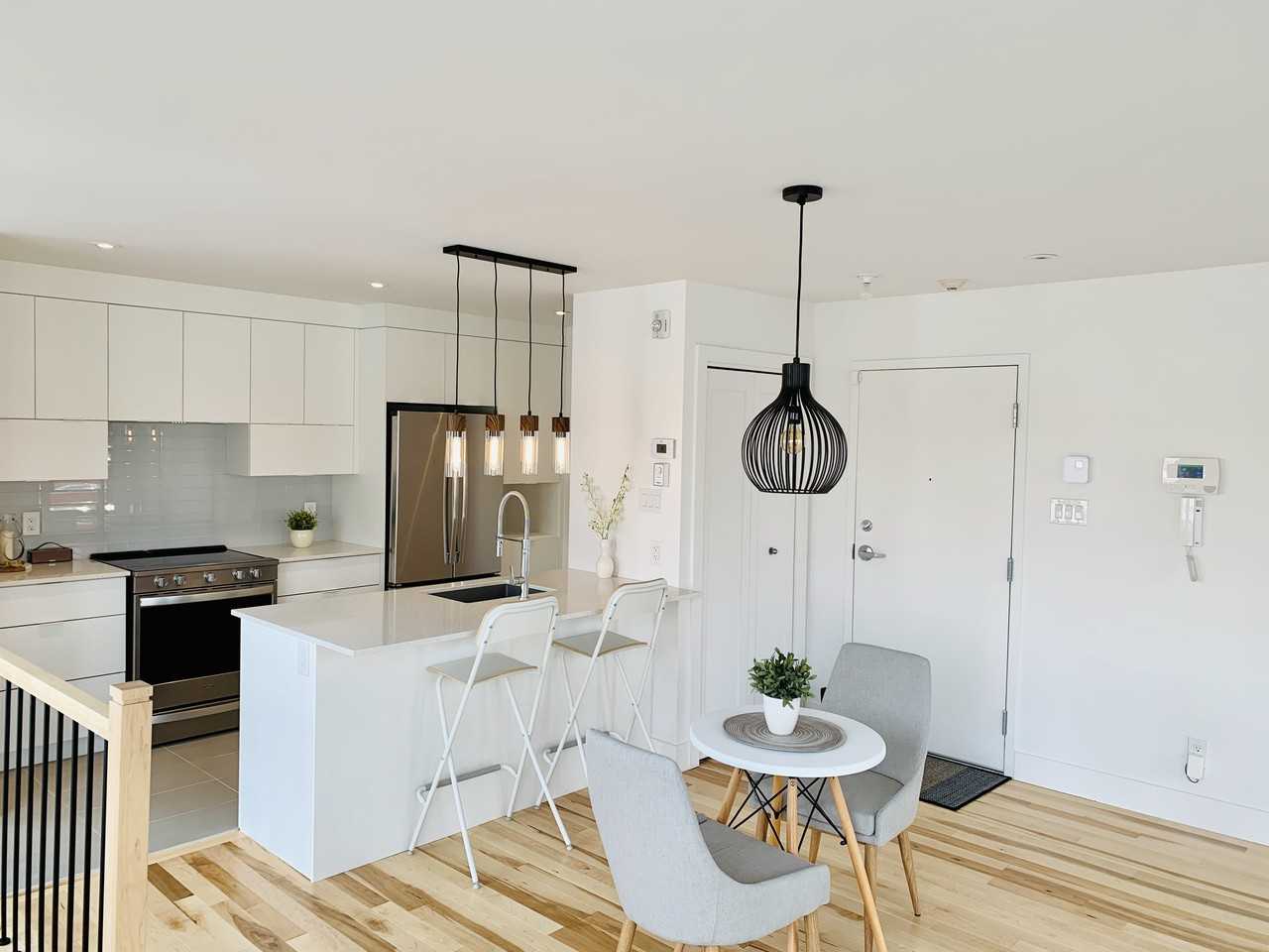 2484 Rue Marie-Anne #1 - Photo 3 of 24