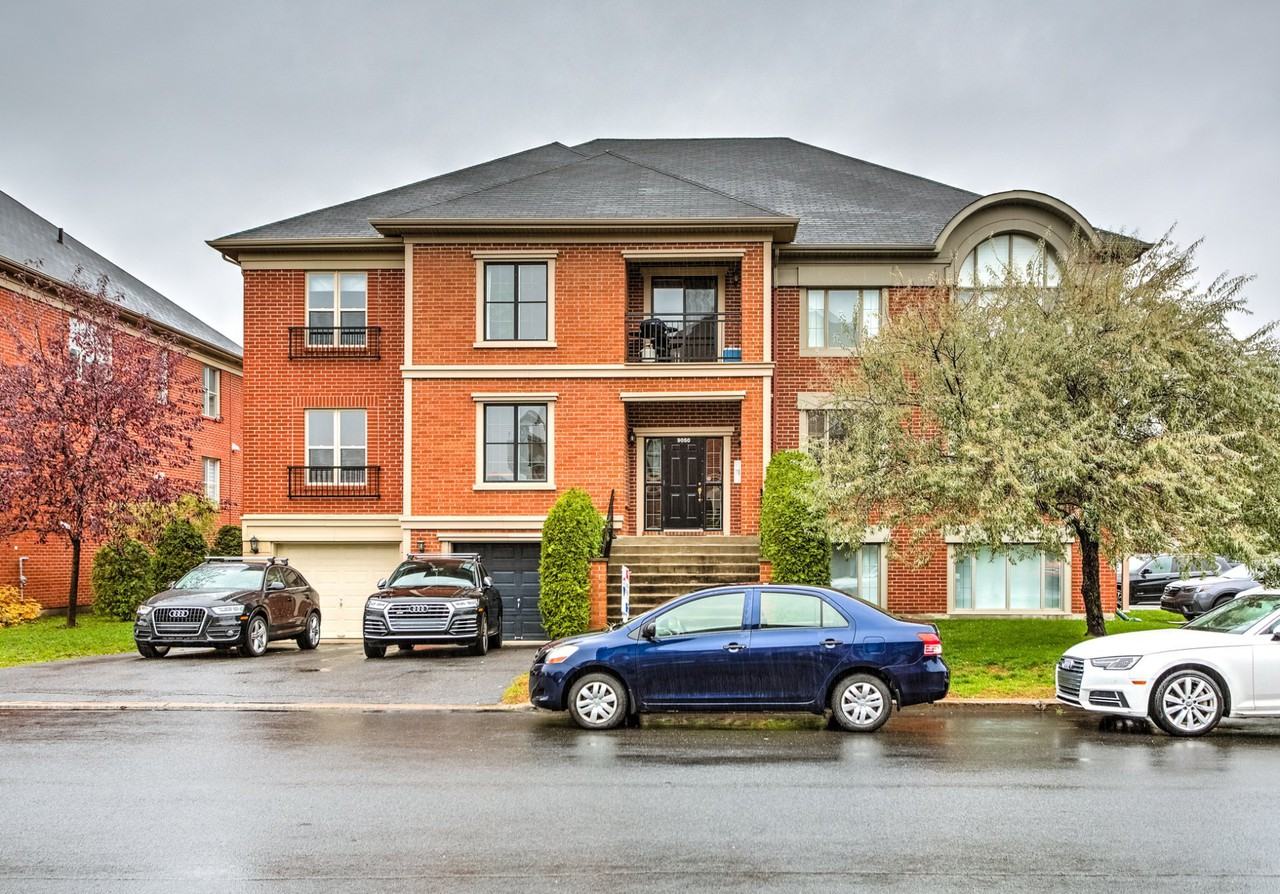 9050 Rue Le Corbusier, Brossard, QC J4Y 3K5 2 Bedroom Apartment for