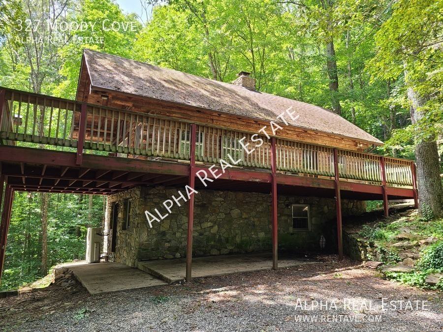 327 Moody Cove Rd - Photo 2 of 28