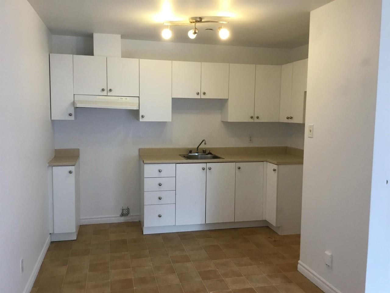 55 Boul Bouchard #4B