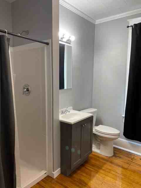 217 East Broadway Street #5 - Photo 5 of 8