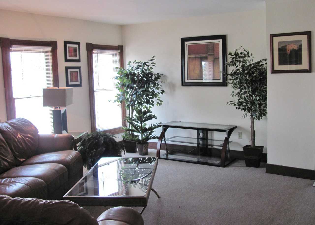 207 Williams St #2 - Photo 3 of 8