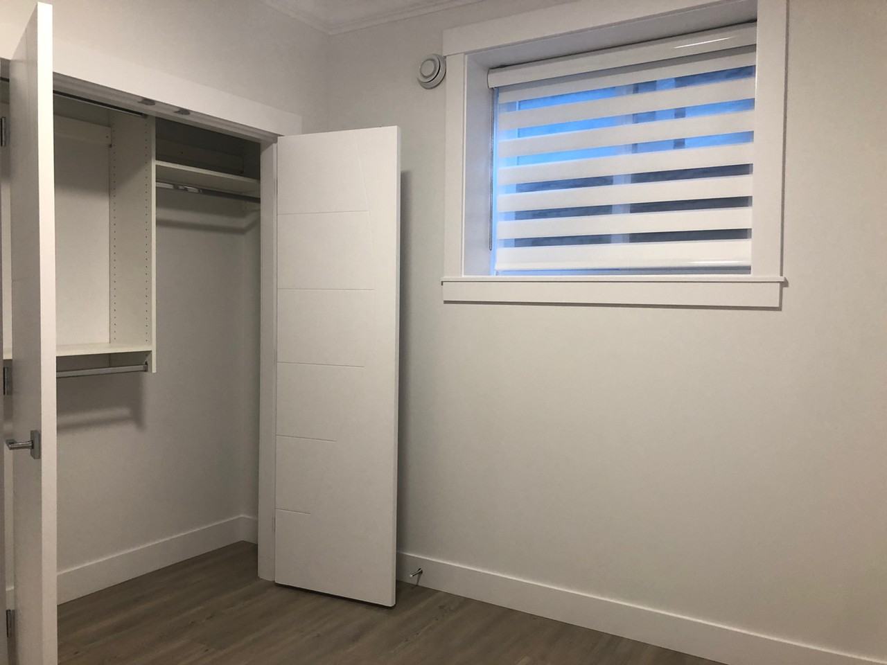 16791 18 Avenue - Photo 2 of 9
