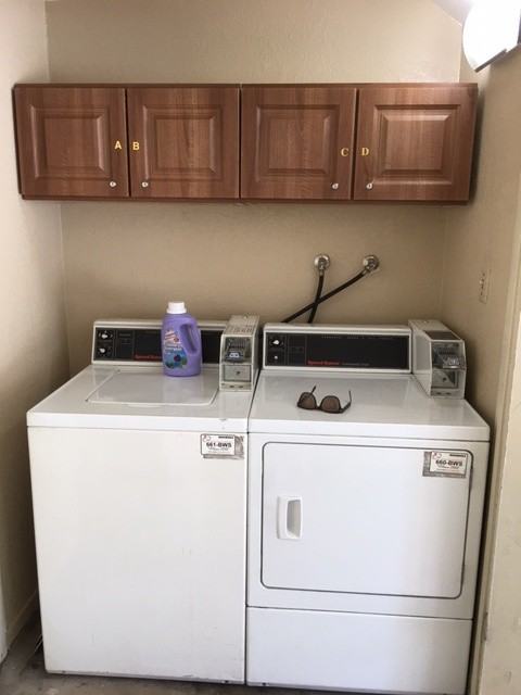 1310 N Spurgeon St #D - Photo 4 of 14