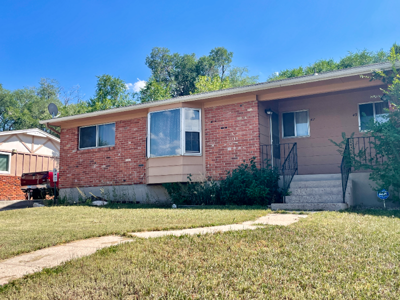 47 Newport Cir - Photo 3 of 27