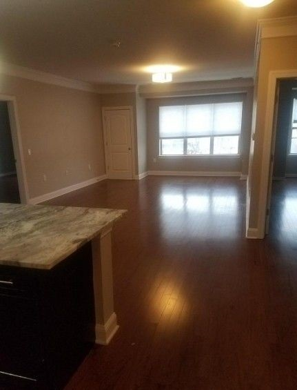 233 La Grande Ave - Photo 2 of 4