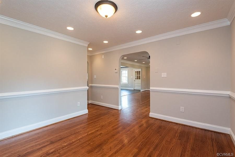 14101 Ramblewood Dr - Photo 2 of 20