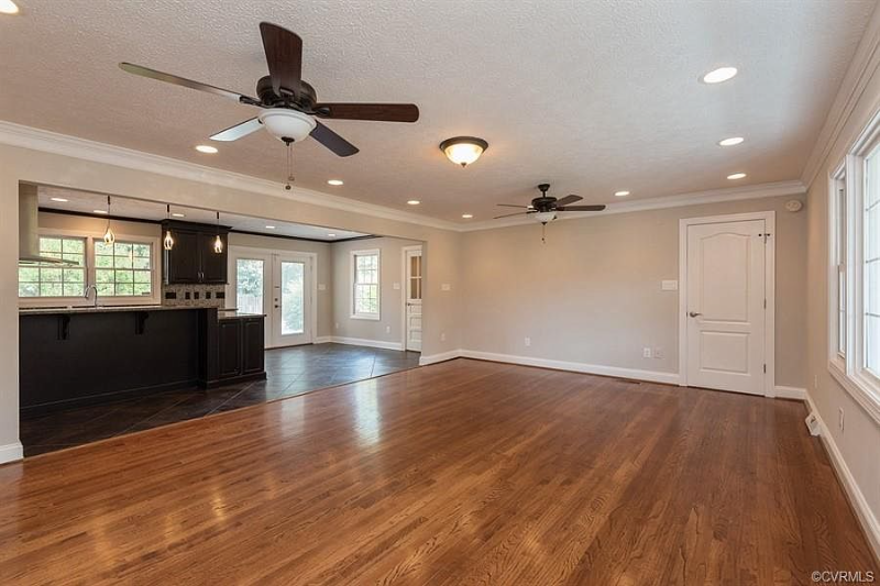 14101 Ramblewood Dr - Photo 3 of 20