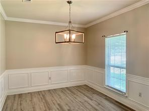 2058 Olvey Dr - Photo 3 of 13