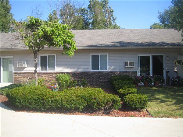 Clinton West Senior Apartments - Photo 2 of 18