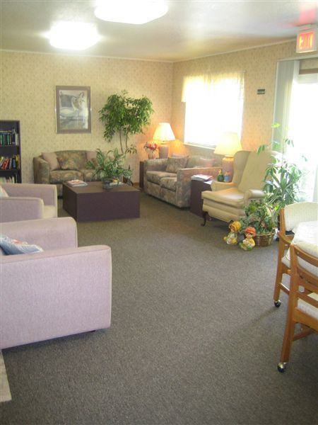 Clinton West Senior Apartments - Photo 3 of 18