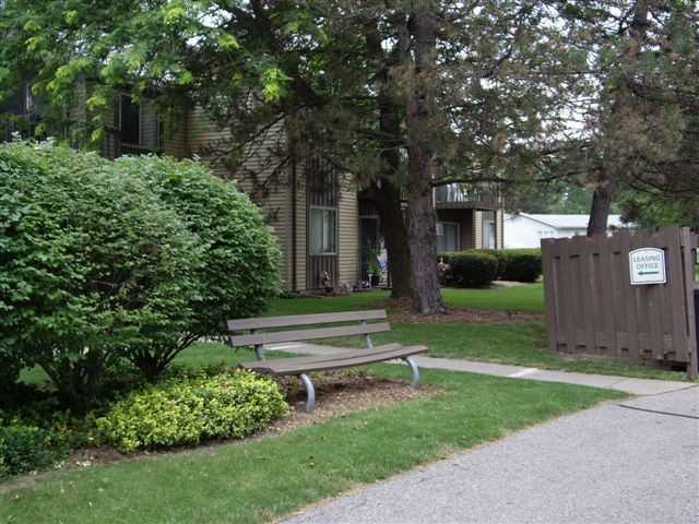 Riverview Village apartments 632 Riverview Ln, Eaton Rapids, MI 48827