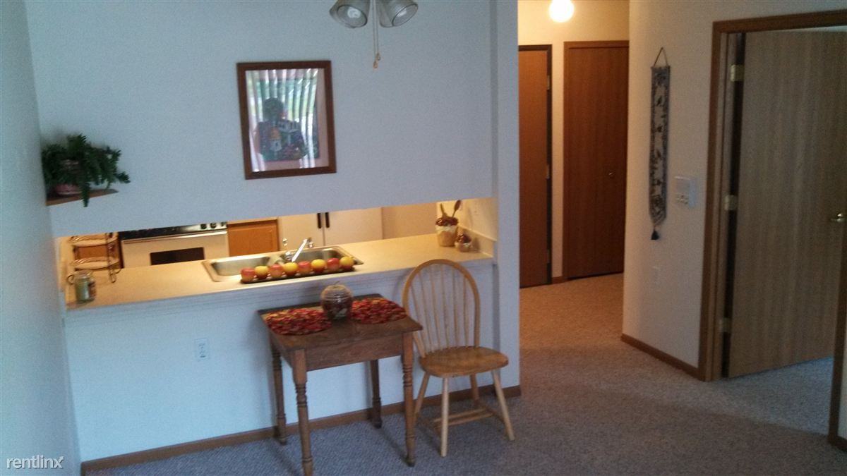 Carriage Towne Place I Apartments 218 E Williams St, Ovid, MI 48866