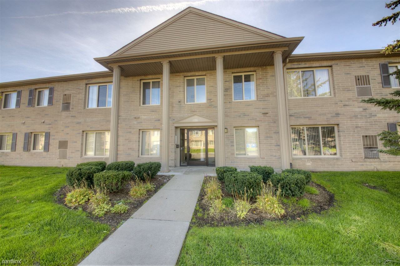 Woodridge Apartments 18242 Middlebelt Rd Ofc, Livonia, MI 48152 Zumper