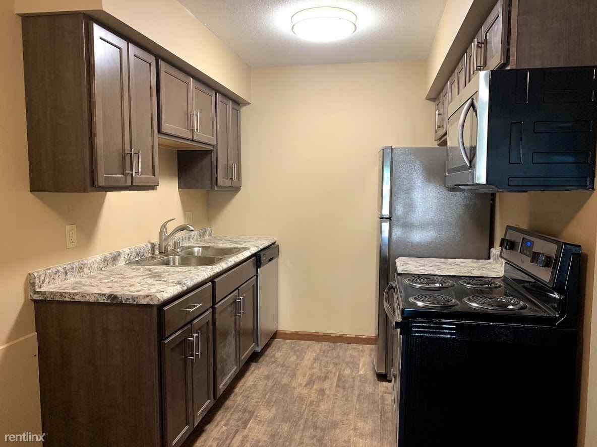 Town Terrace - Photo 3 of 28