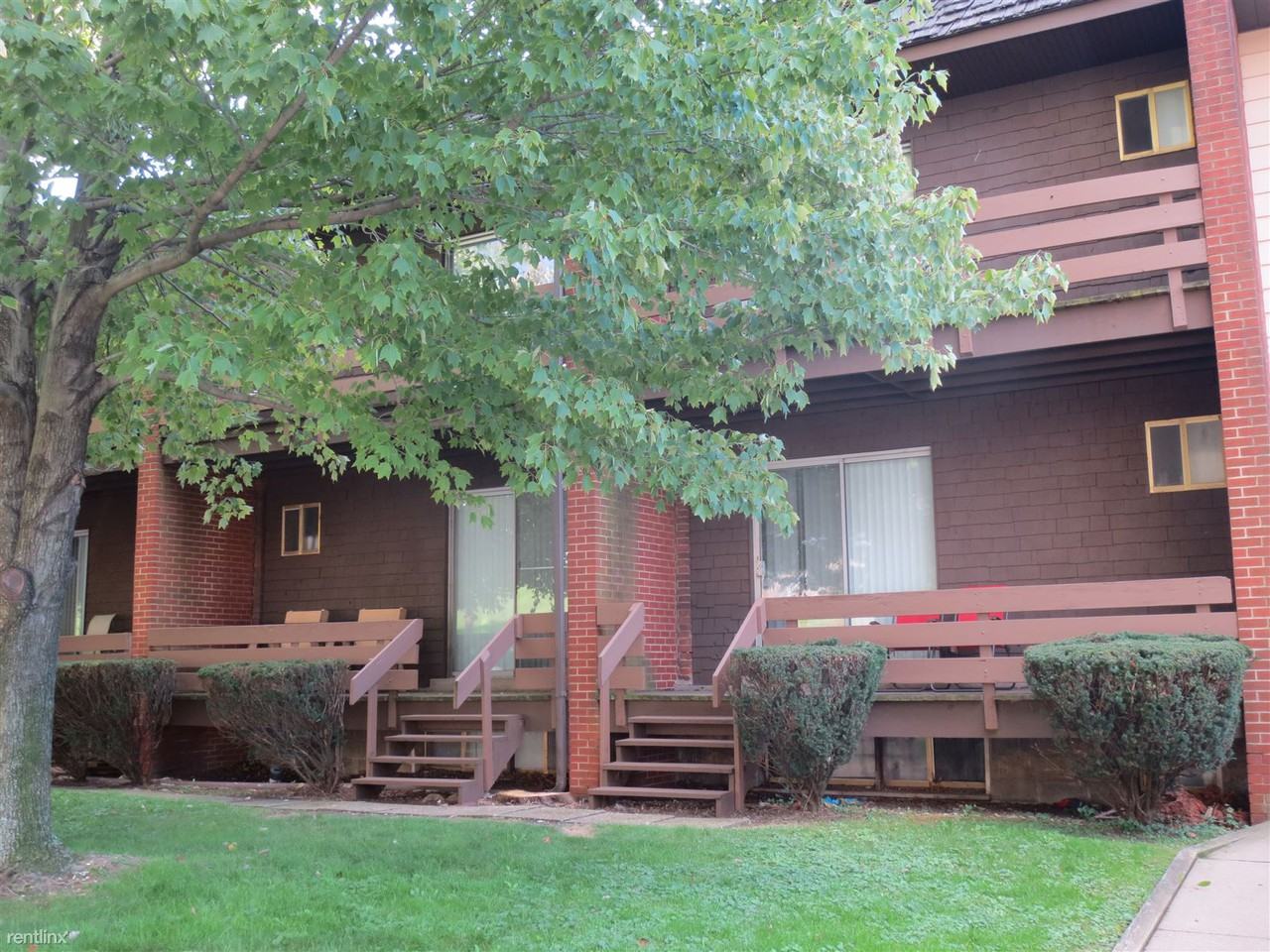 6350 Forward Avenue - Photo 2 of 18