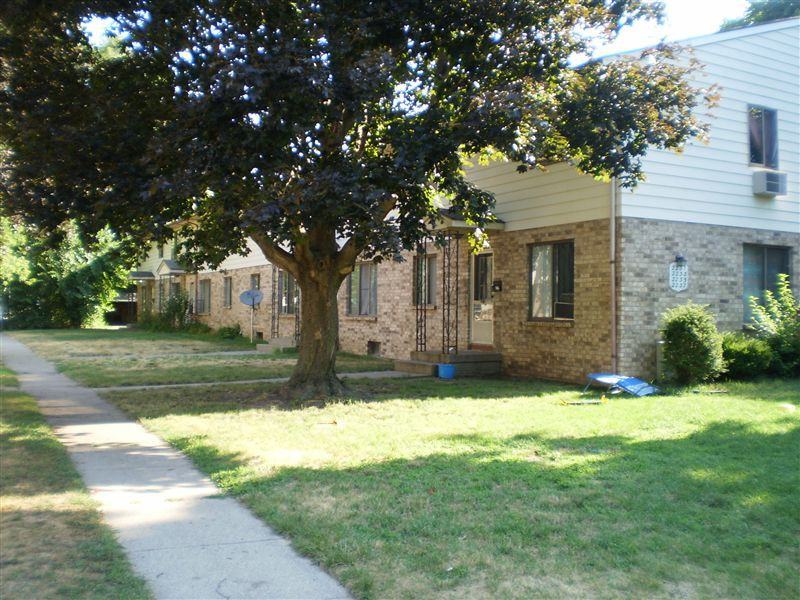 Arbor Lane Apartments - Photo 2 of 3