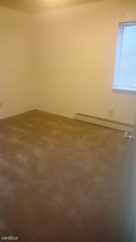 Auburn Square - Photo 3 of 23