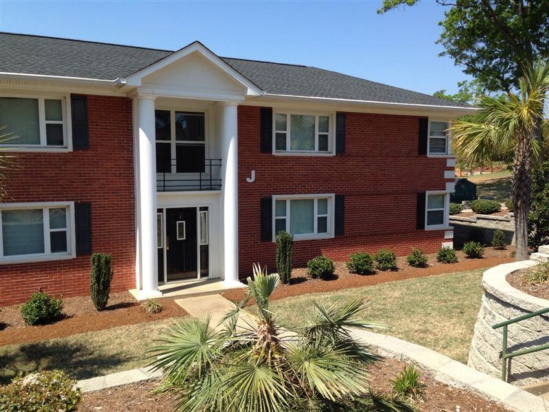 Royal Palms Luxury Apartments - Photo 3 of 22