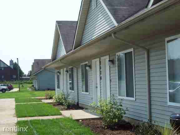 Lotus Townhomes III & IV - Photo 2 of 9