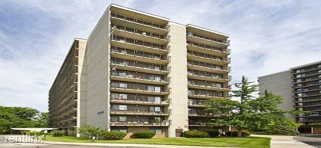River Park Place Apartments - Photo 3 of 4