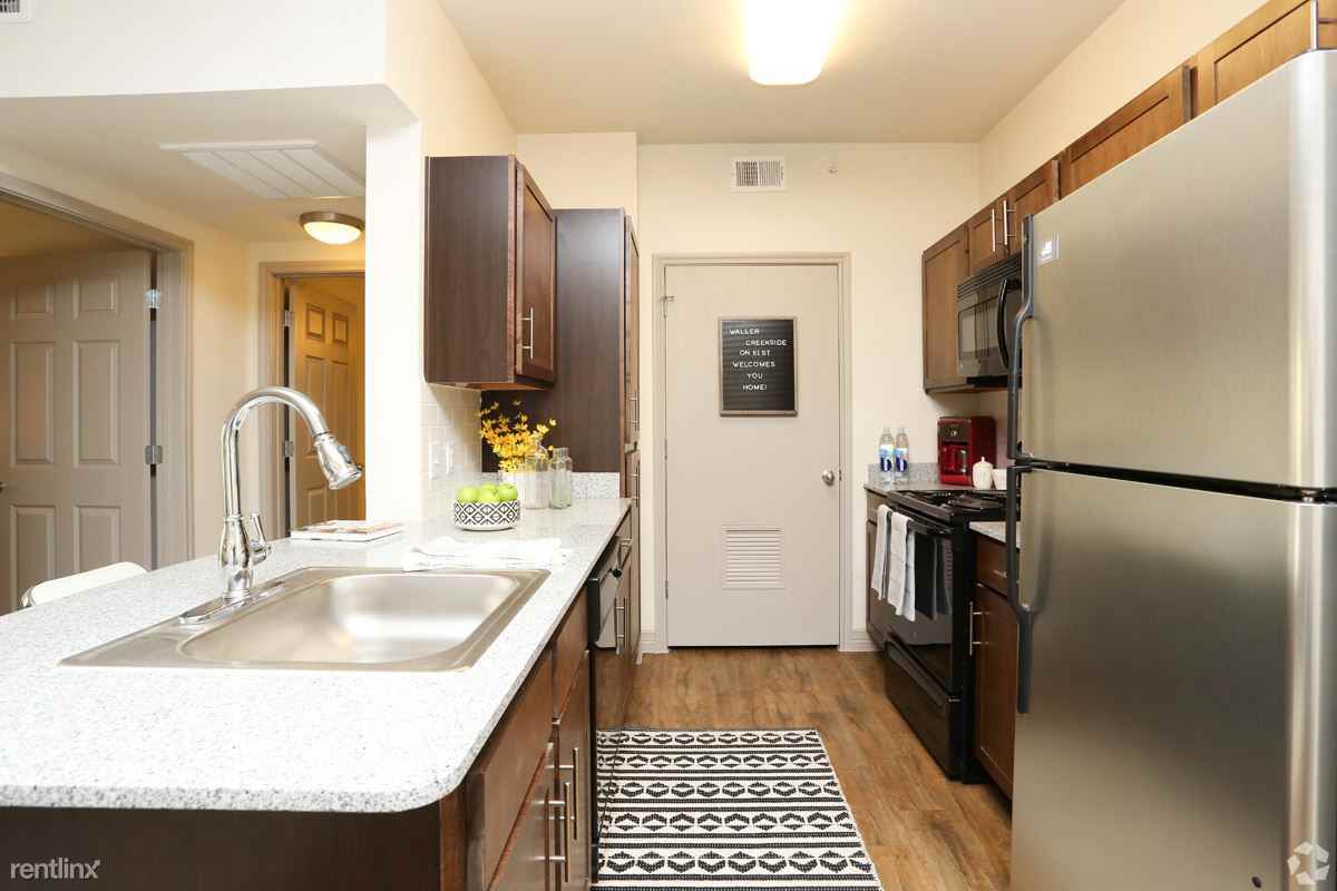 1100 W 51st St - Photo 2 of 4