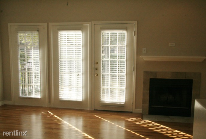 4067 Beltway Dr - Photo 3 of 6