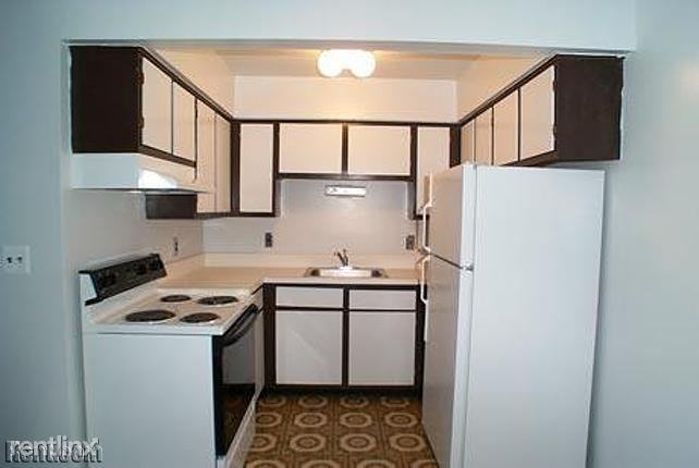 Point Place Apartments - Photo 2 of 5