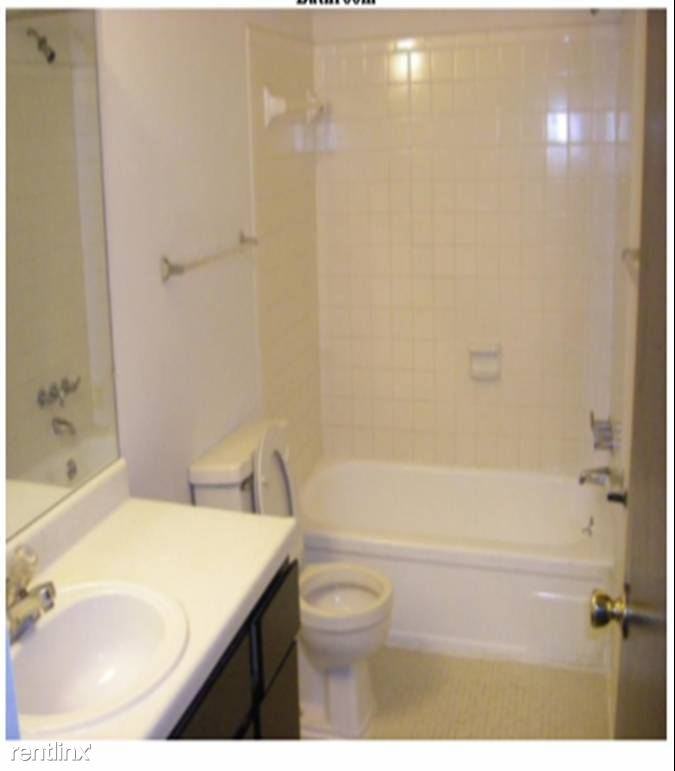 Point Place Apartments - Photo 3 of 5