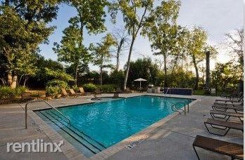 1710 W T C Jester Blvd - Photo 2 of 7